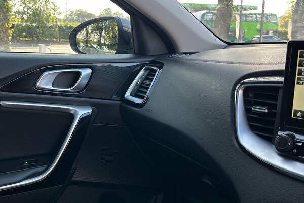 Used Kia XCeed 2020 for sale - 75553078: Photo 27