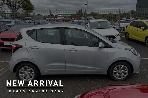 Used Hyundai i10 2017 for sale - 76152113: Photo 4
