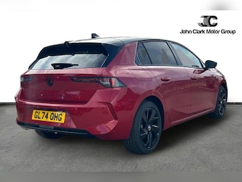 Used Vauxhall Astra 2024 for sale - 76059971: Photo 2