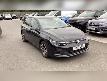 Volkswagen - Golf