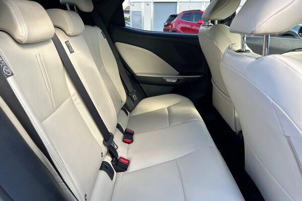 Used Lexus LBX 2024 for sale - 75978725: Photo 17