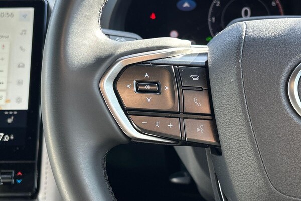 Used Lexus LBX 2024 for sale - 75978725: Photo 8