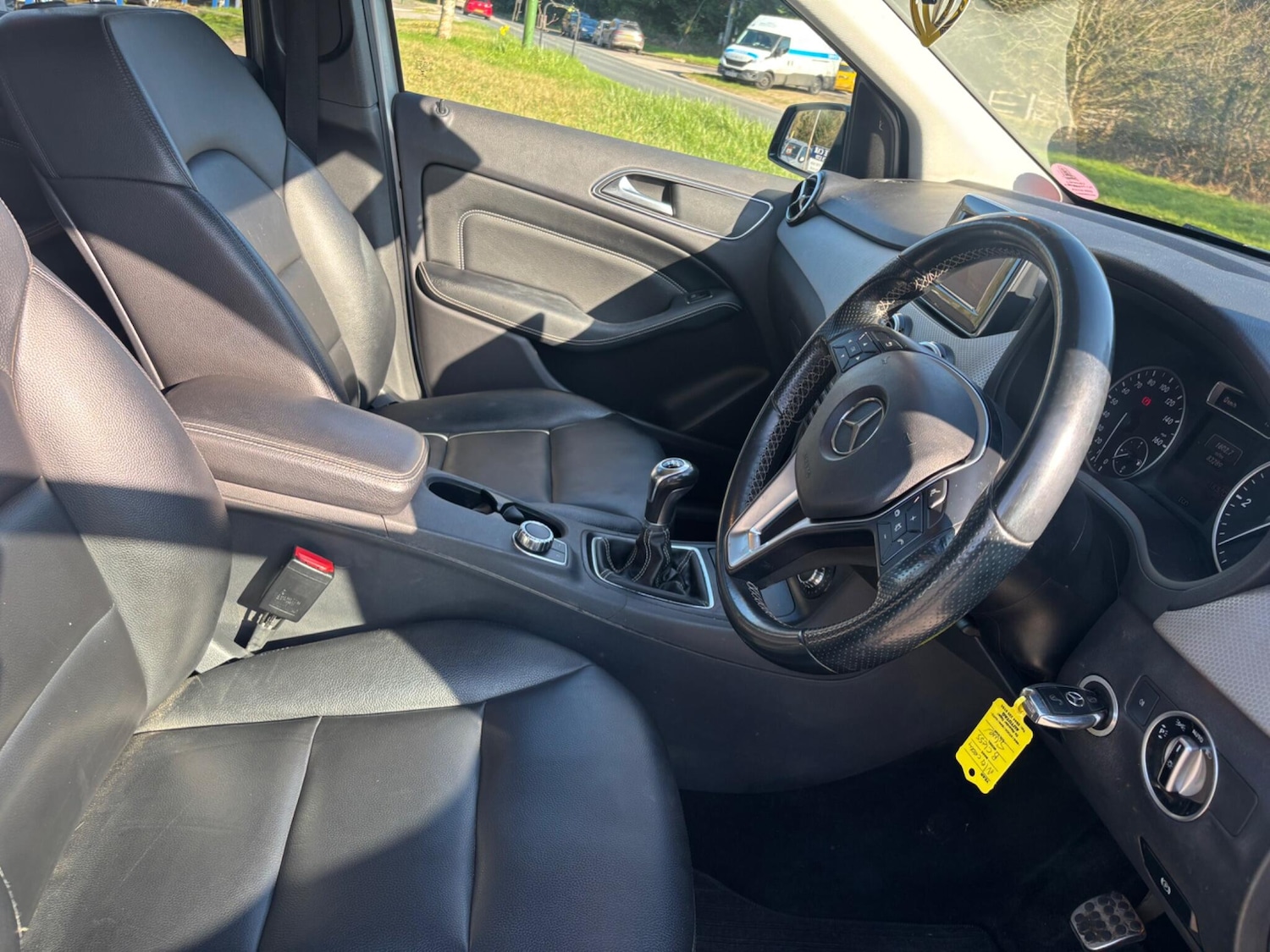 Used Mercedes-Benz B Class 2014 for sale - 77951729: Photo 11