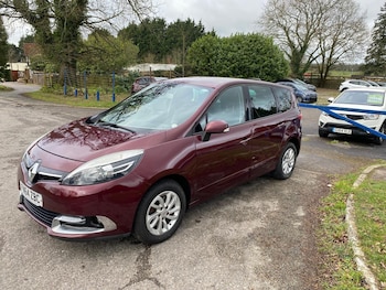 Used Renault Grand Scenic 2014 for sale - 77789631: Photo