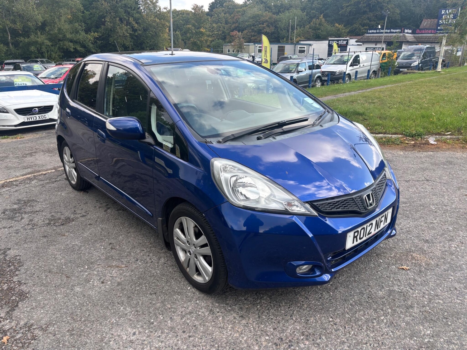 Used Honda Jazz 2012 for sale - 76070101: Photo 1
