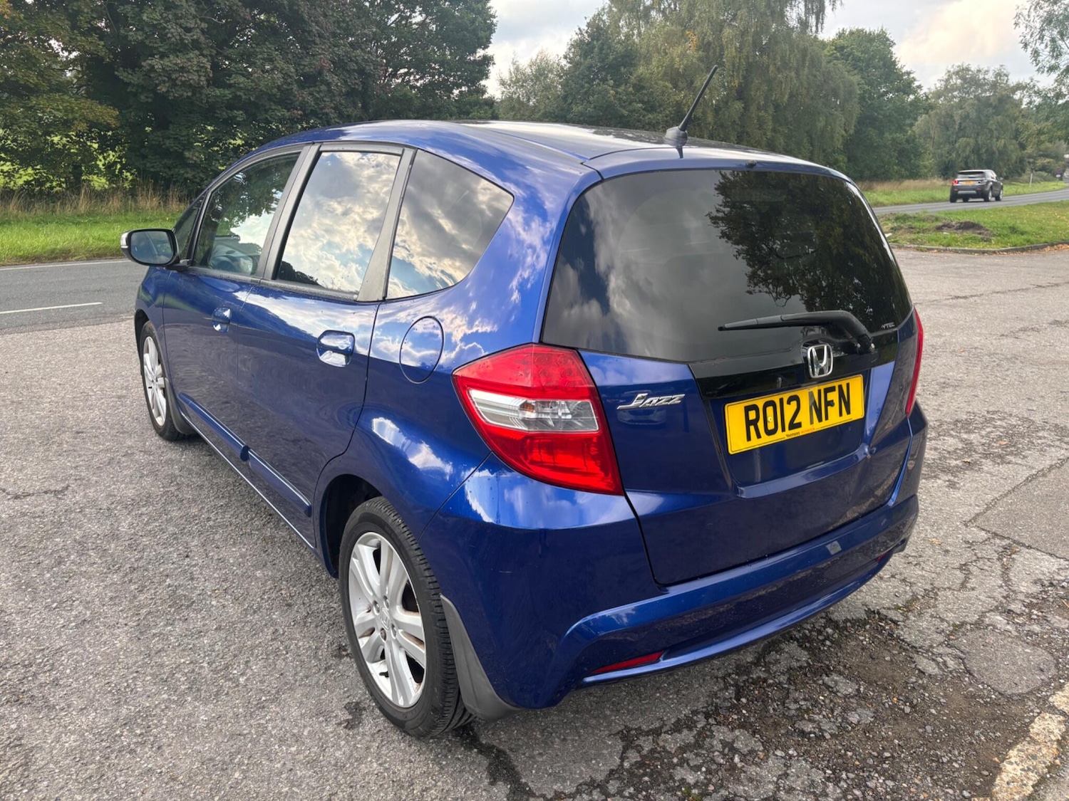 Used Honda Jazz 2012 for sale - 76070101: Photo 4