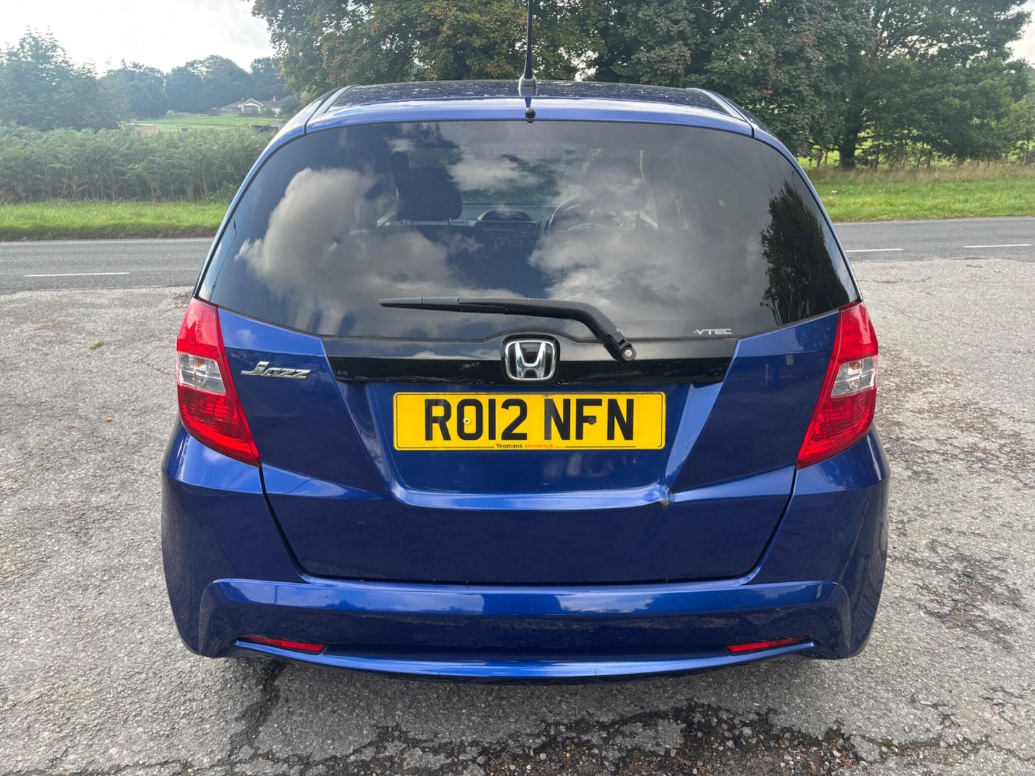 Used Honda Jazz 2012 for sale - 76070101: Photo 6