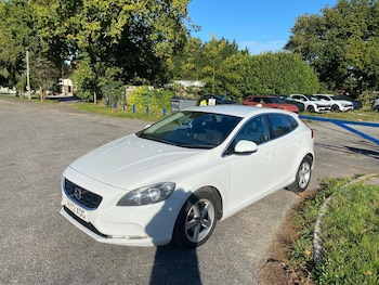 Used Volvo V40 2013 for sale - 76070047: Photo 3