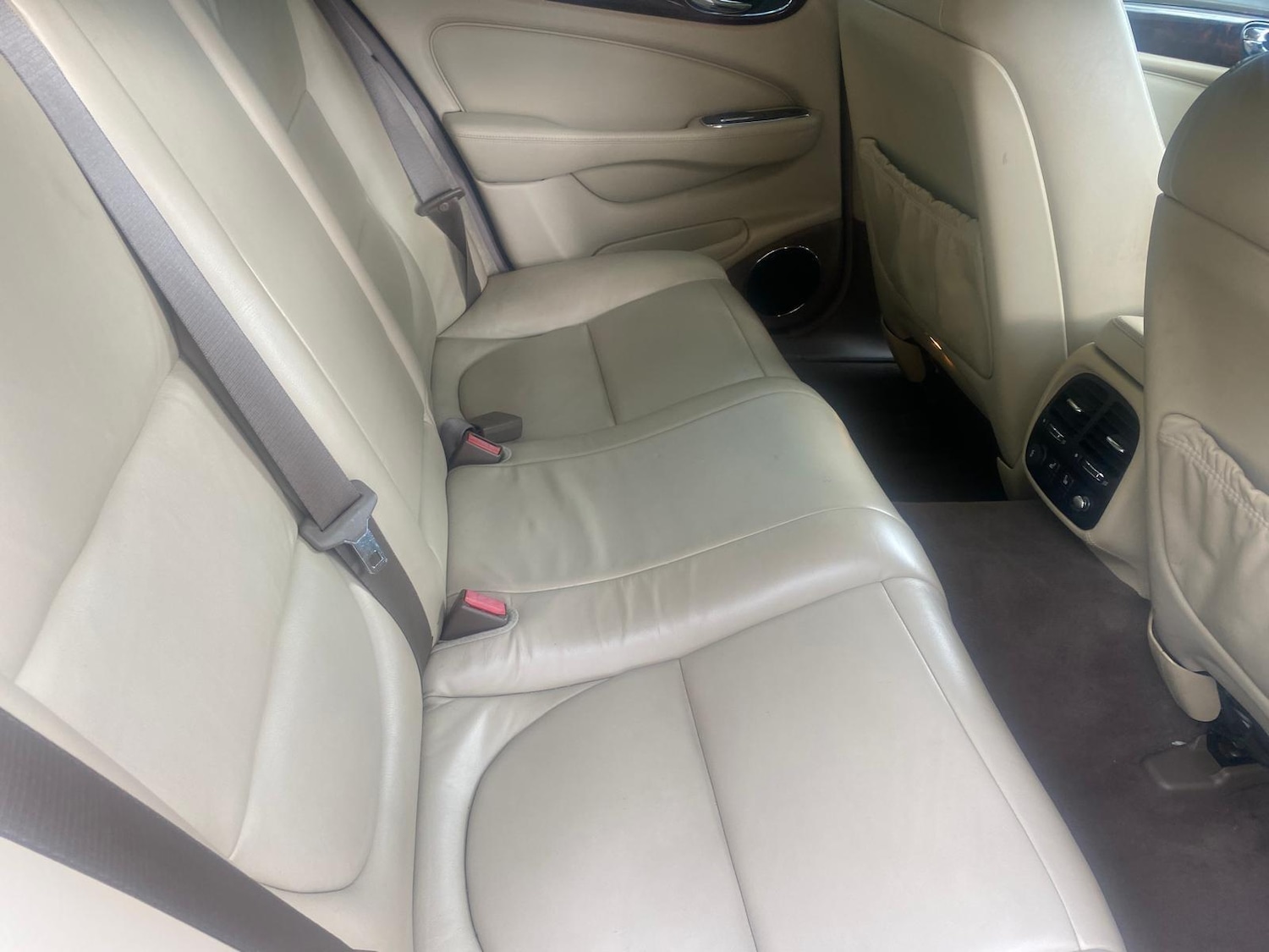 Used Jaguar XJ 2004 for sale - 76070079: Photo 12