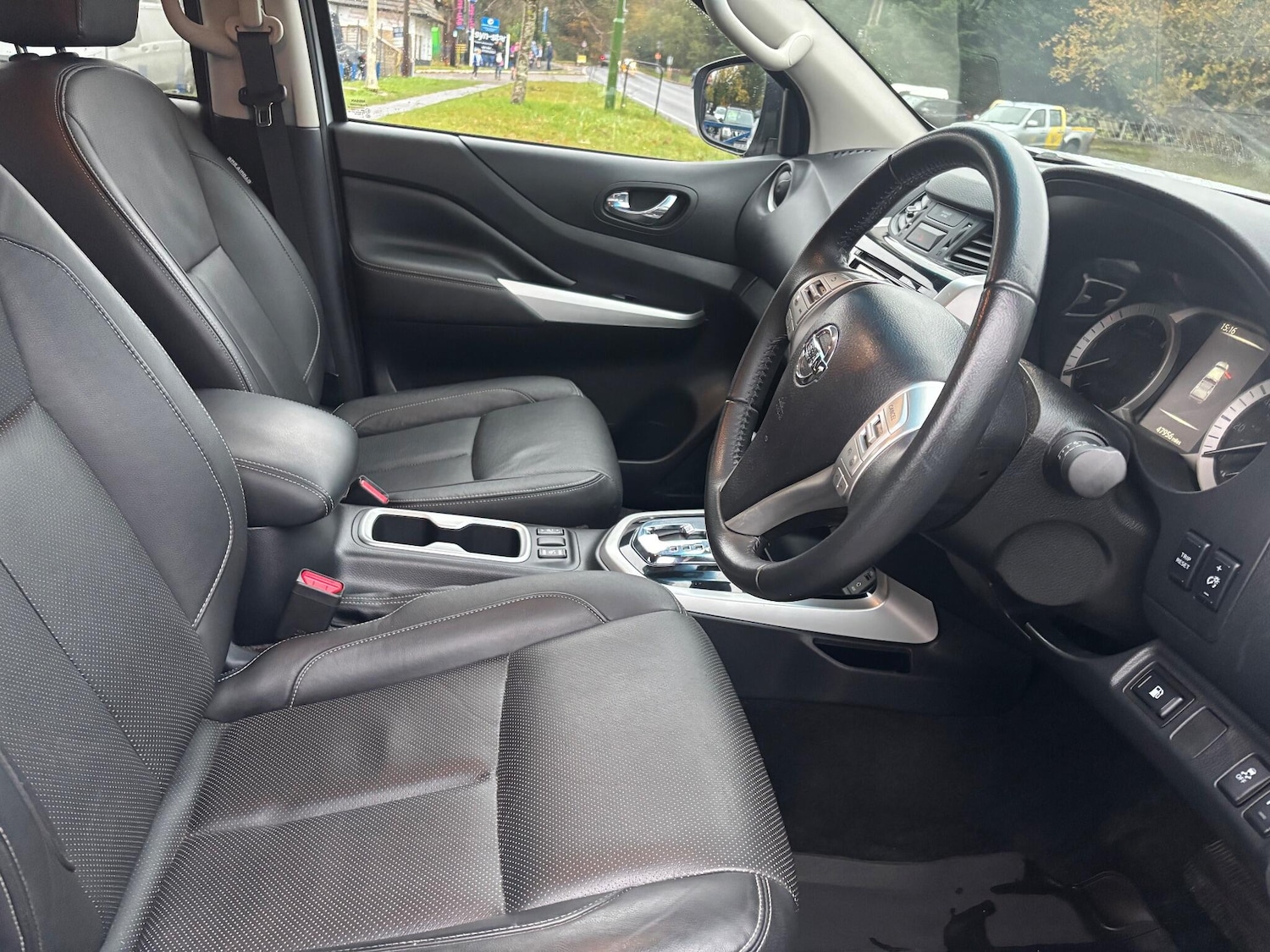 Used Nissan Navara for sale - 76724102: Photo 10