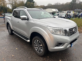 (17) - 2.3 dCi Tekna Auto 4WD Euro 6 4dr