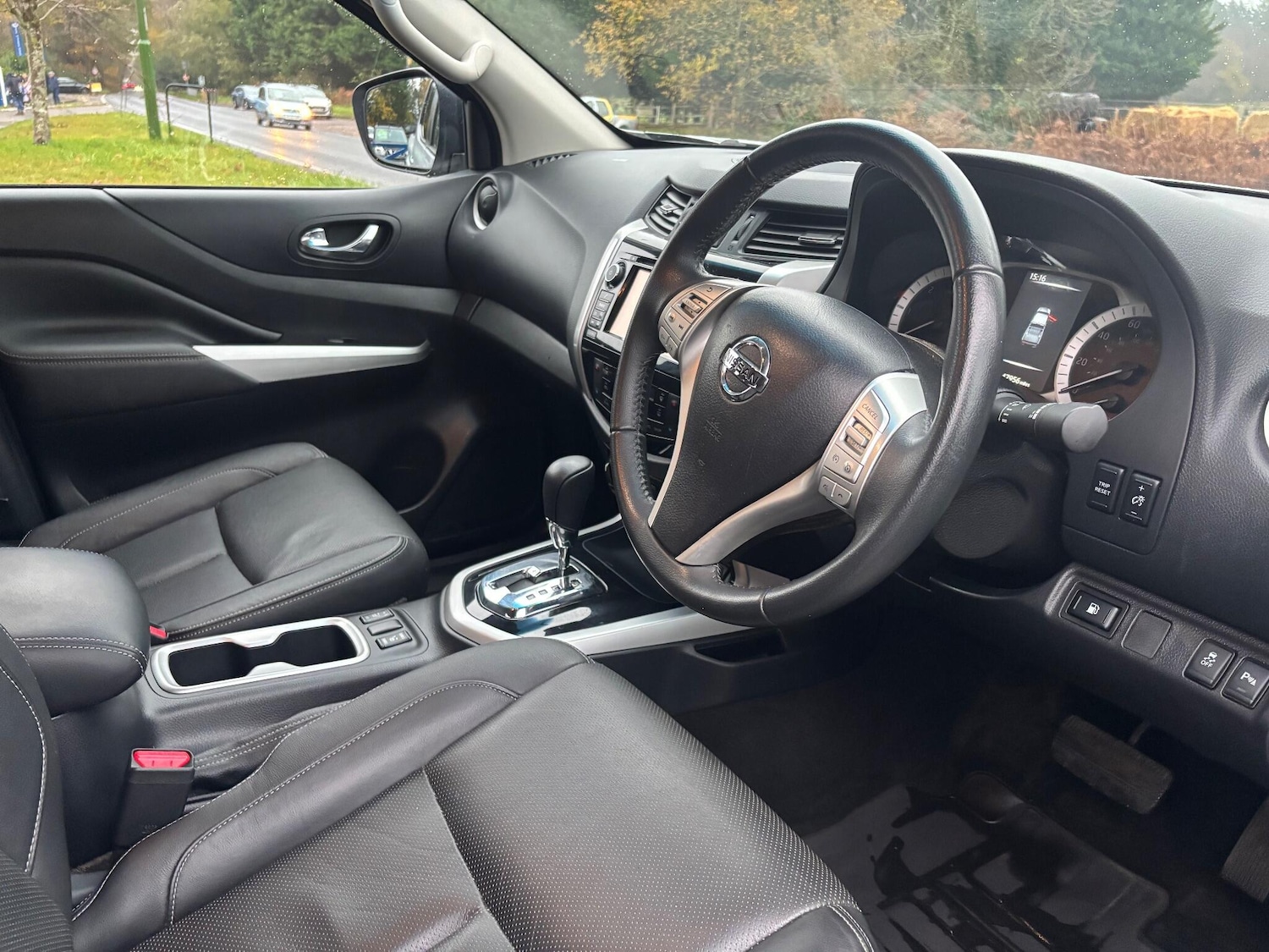 Used Nissan Navara for sale - 76724102: Photo 9