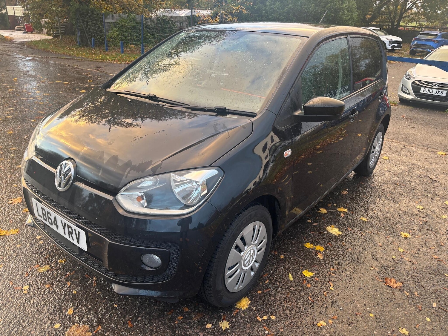 Used Volkswagen up! 2025 for sale - 76436636: Photo 3