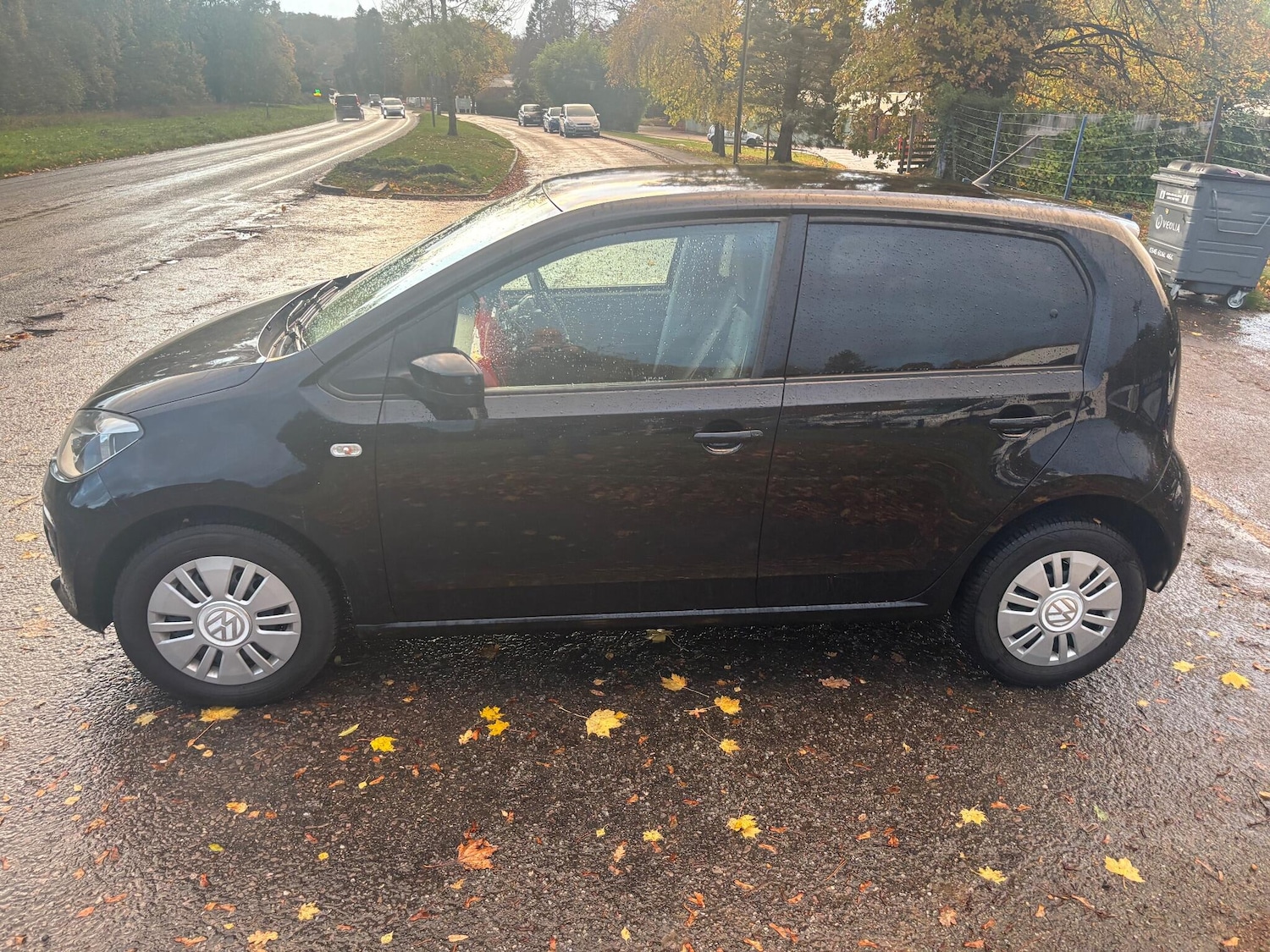 Used Volkswagen up! 2025 for sale - 76436636: Photo 5