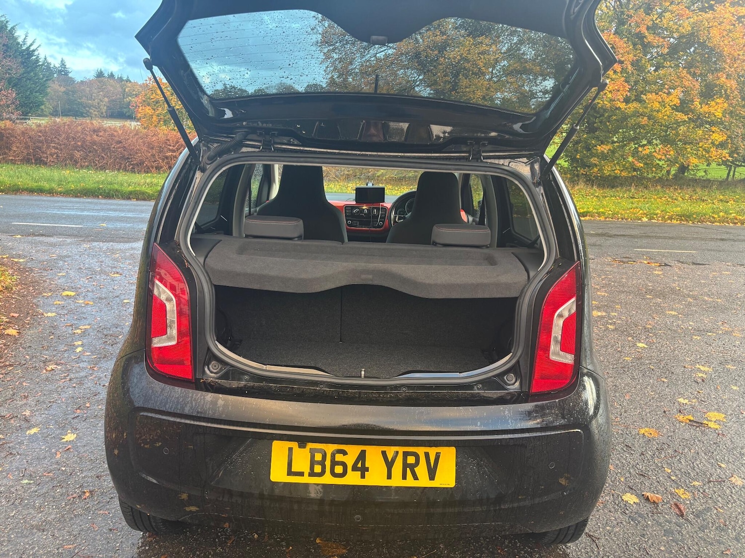 Used Volkswagen up! 2025 for sale - 76436636: Photo 9