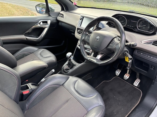 Used Peugeot 208 2014 for sale - 75367390: Photo 10