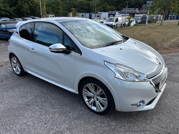 Used Peugeot 208 2014 for sale - 75367390: Photo 1