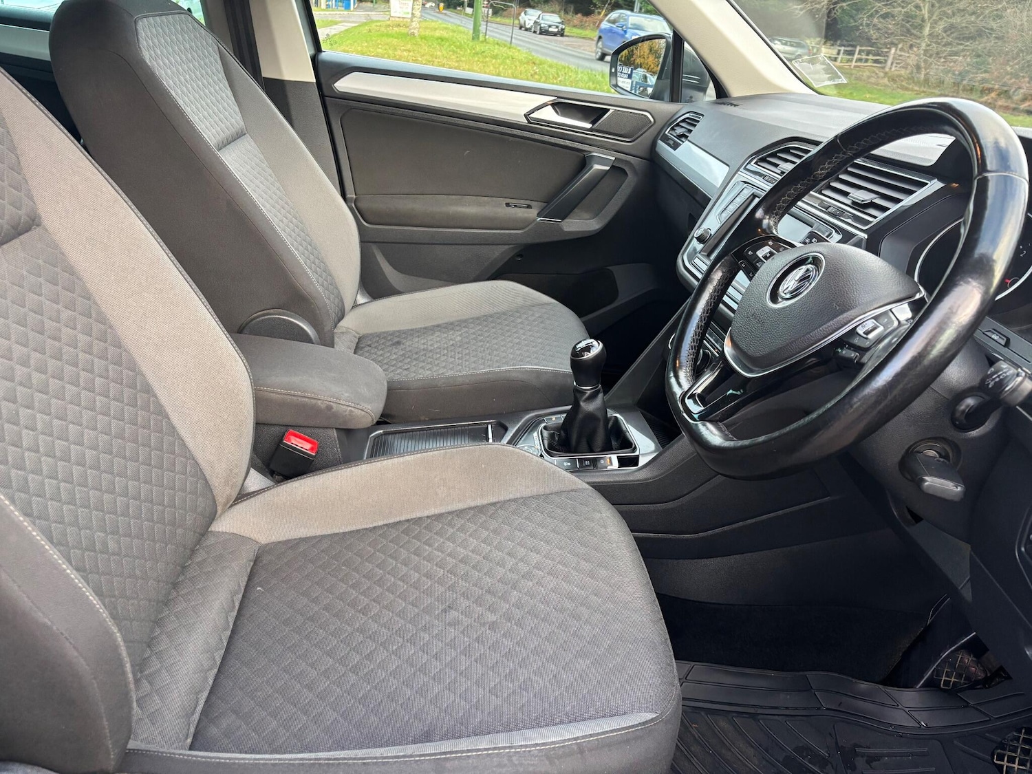 Used Volkswagen Tiguan for sale - 76909310: Photo 11