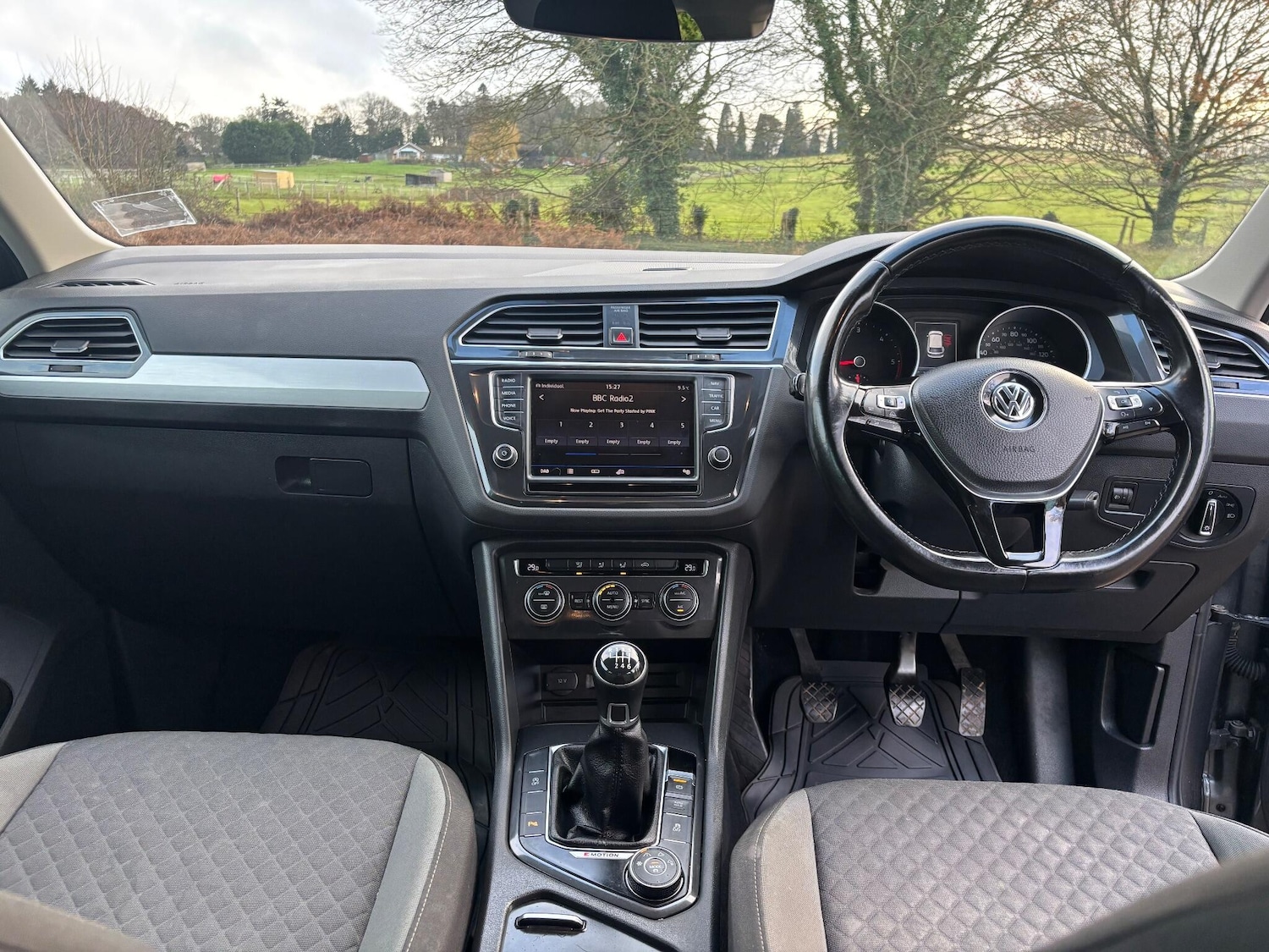 Used Volkswagen Tiguan for sale - 76909310: Photo 12