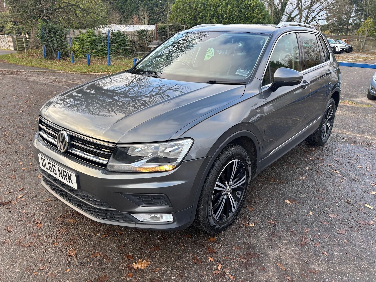 Used Volkswagen Tiguan for sale - 76909310: Photo 3