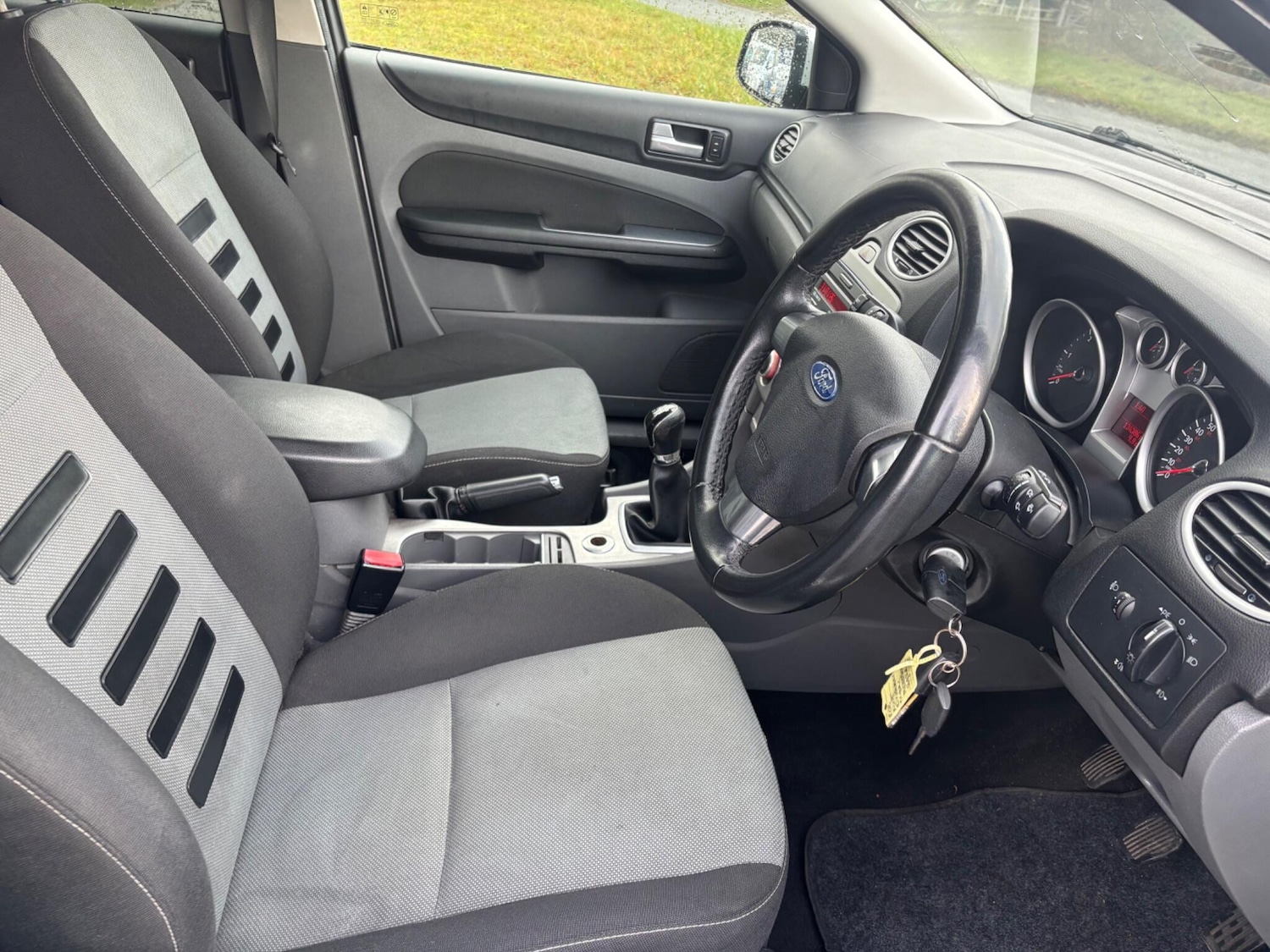 Used Ford Focus 2010 for sale - 77394208: Photo 11