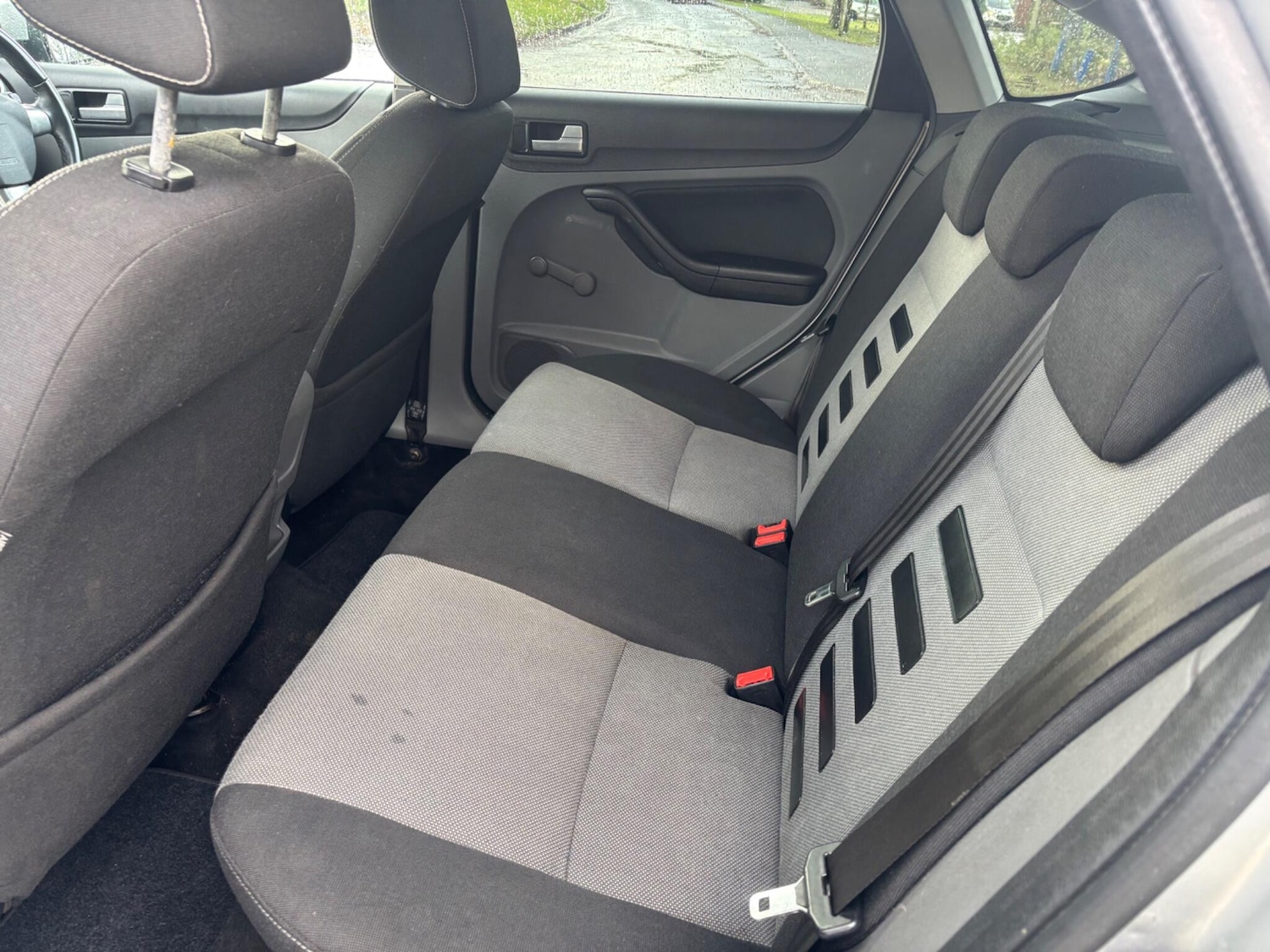 Used Ford Focus 2010 for sale - 77394208: Photo 14