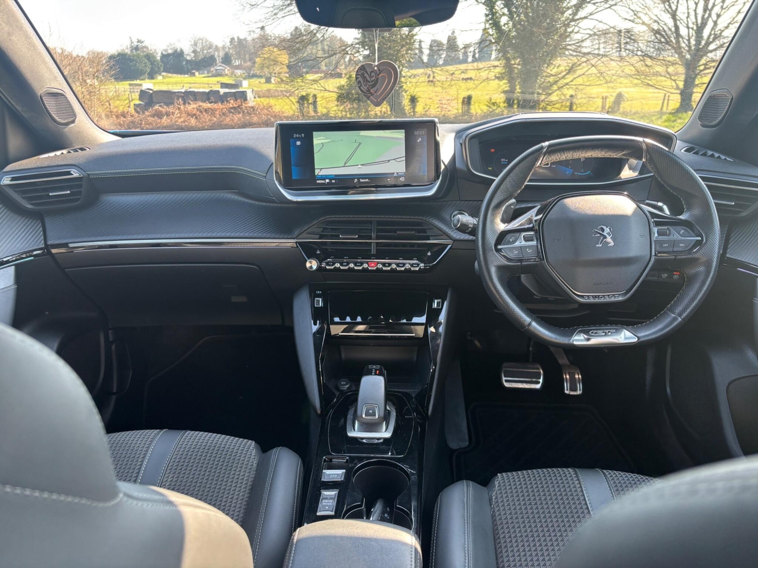 Used Peugeot 2008 2021 for sale - 77951732: Photo 12