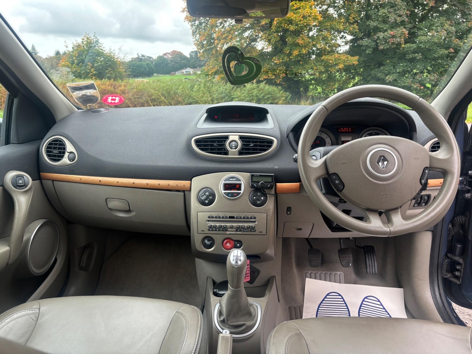 Used Renault Clio 2007 for sale - 76305308: Photo 12