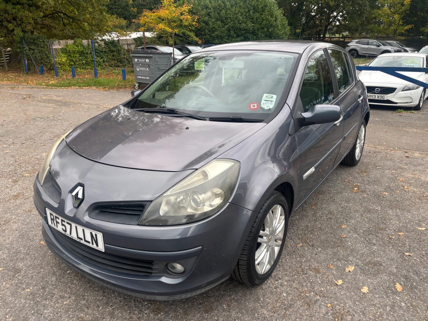 Used Renault Clio 2007 for sale - 76305308: Photo 2