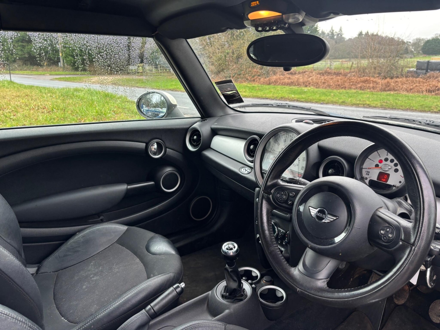 Used MINI Convertible 2011 for sale - 77629473: Photo 9