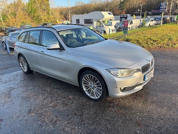 (64) - 2.0 320d Luxury Touring xDrive Euro 5 (s/s) 5dr
