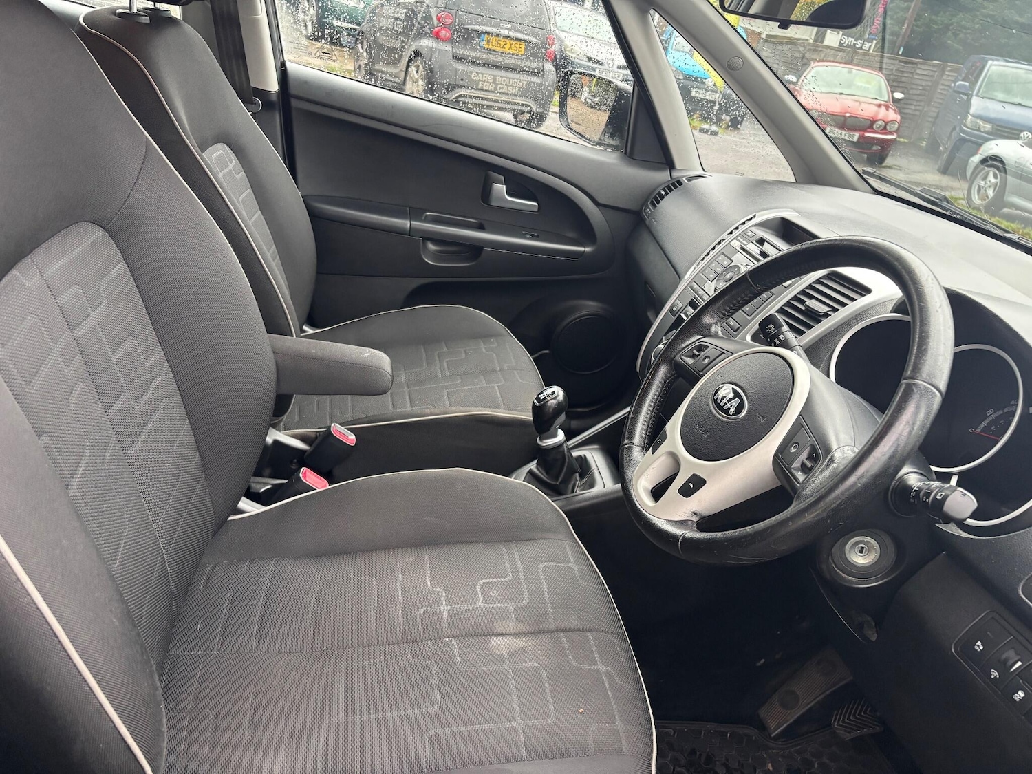 Used Kia Venga 2013 for sale - 76422606: Photo 10