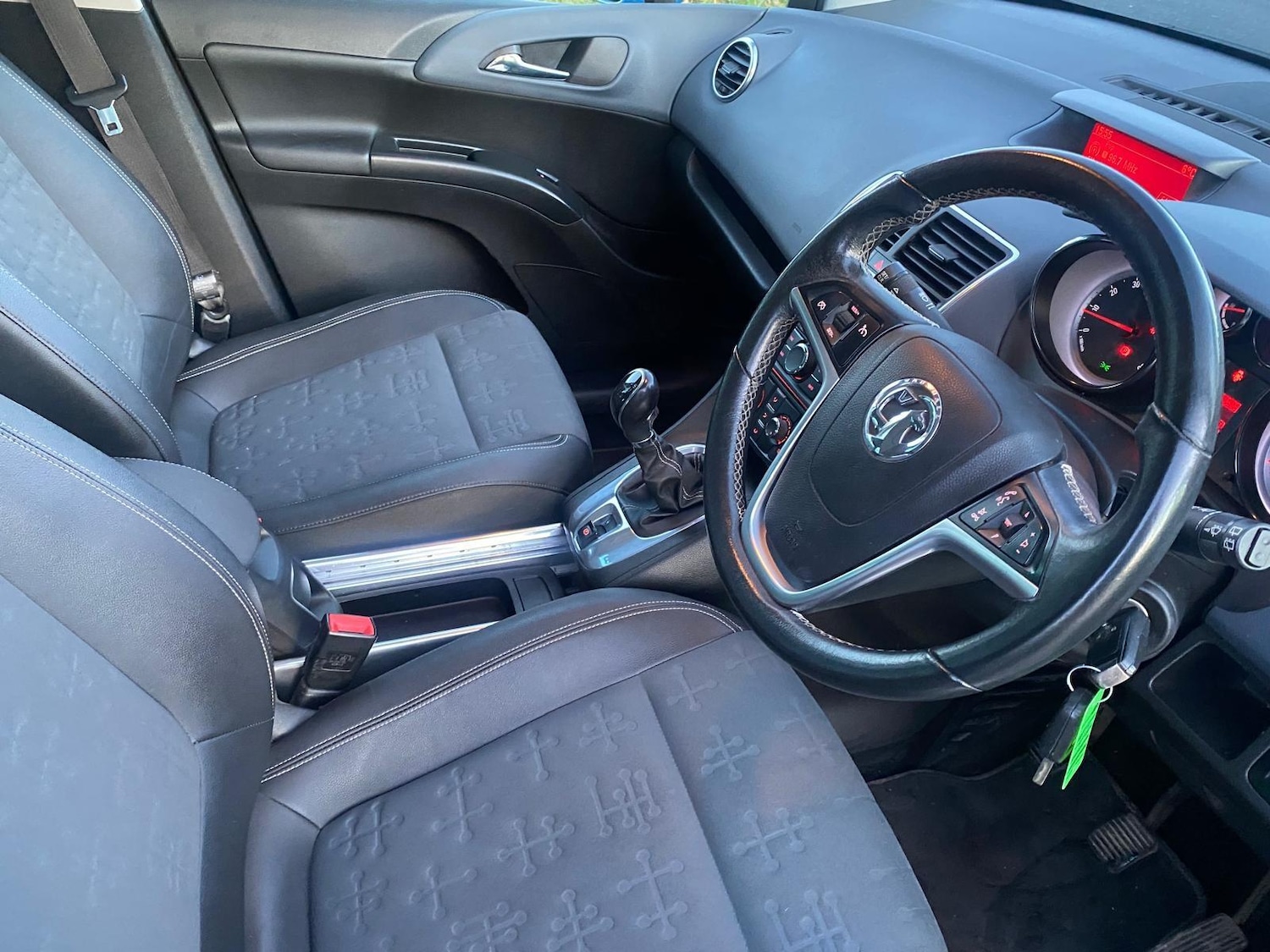 Used Vauxhall Meriva 2013 for sale - 76836525: Photo 10