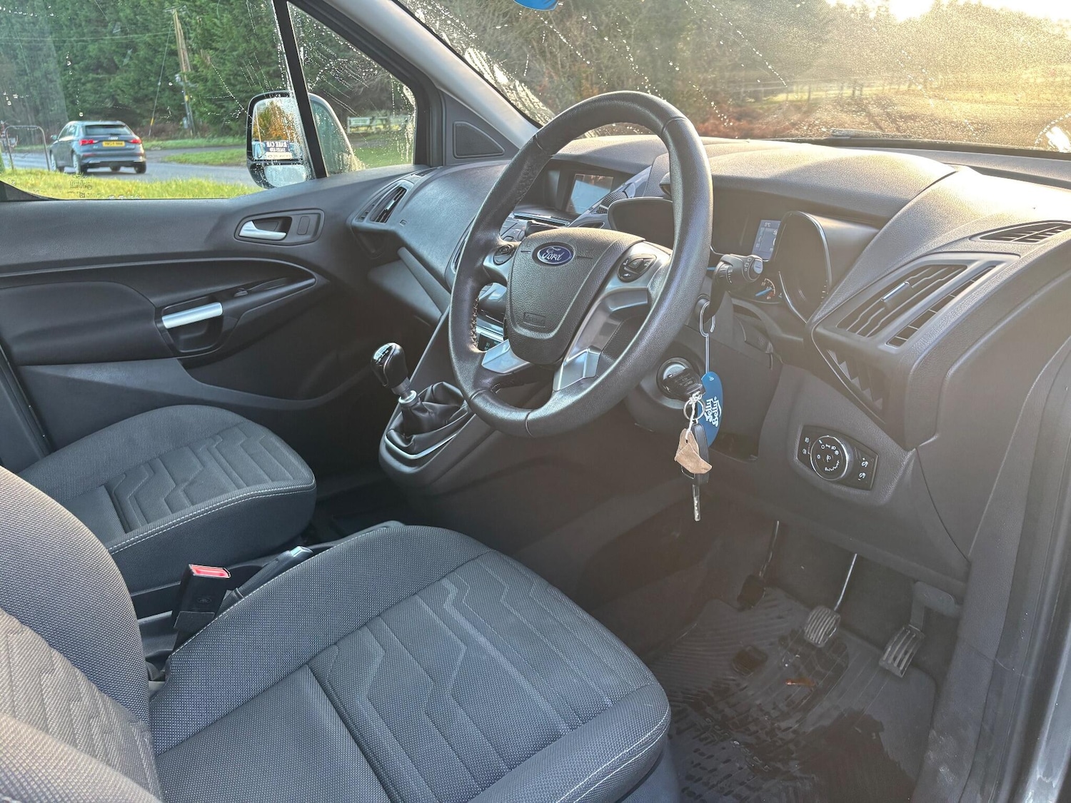 Used Ford Tourneo Connect 2015 for sale - 77226163: Photo 14