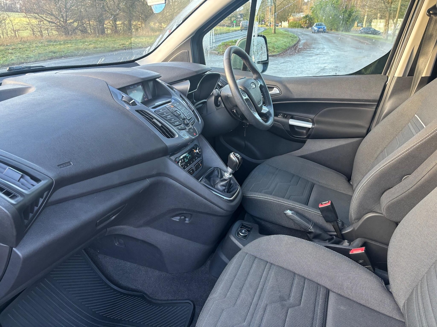 Used Ford Tourneo Connect 2015 for sale - 77226163: Photo 16