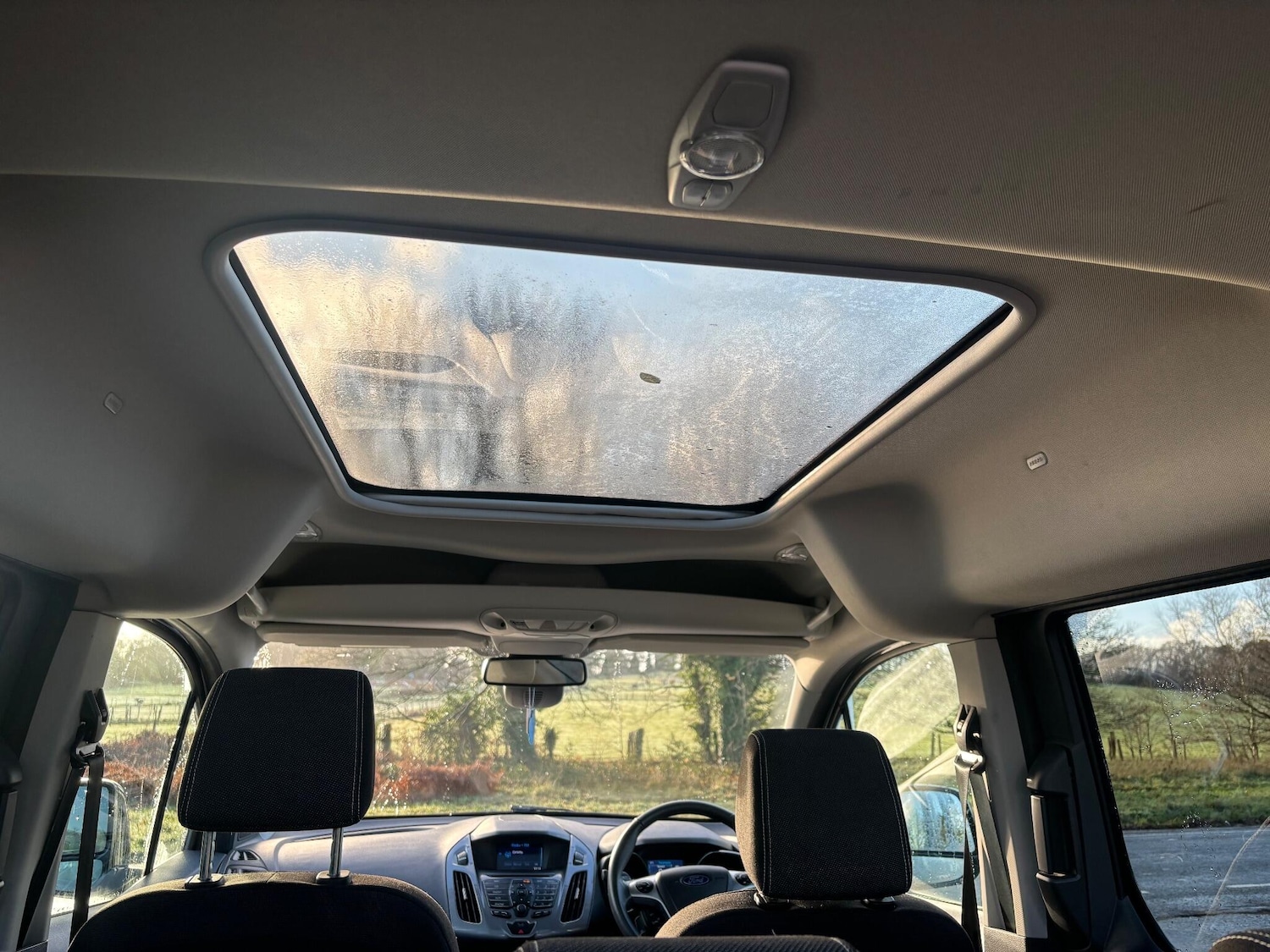 Used Ford Tourneo Connect 2015 for sale - 77226163: Photo 17