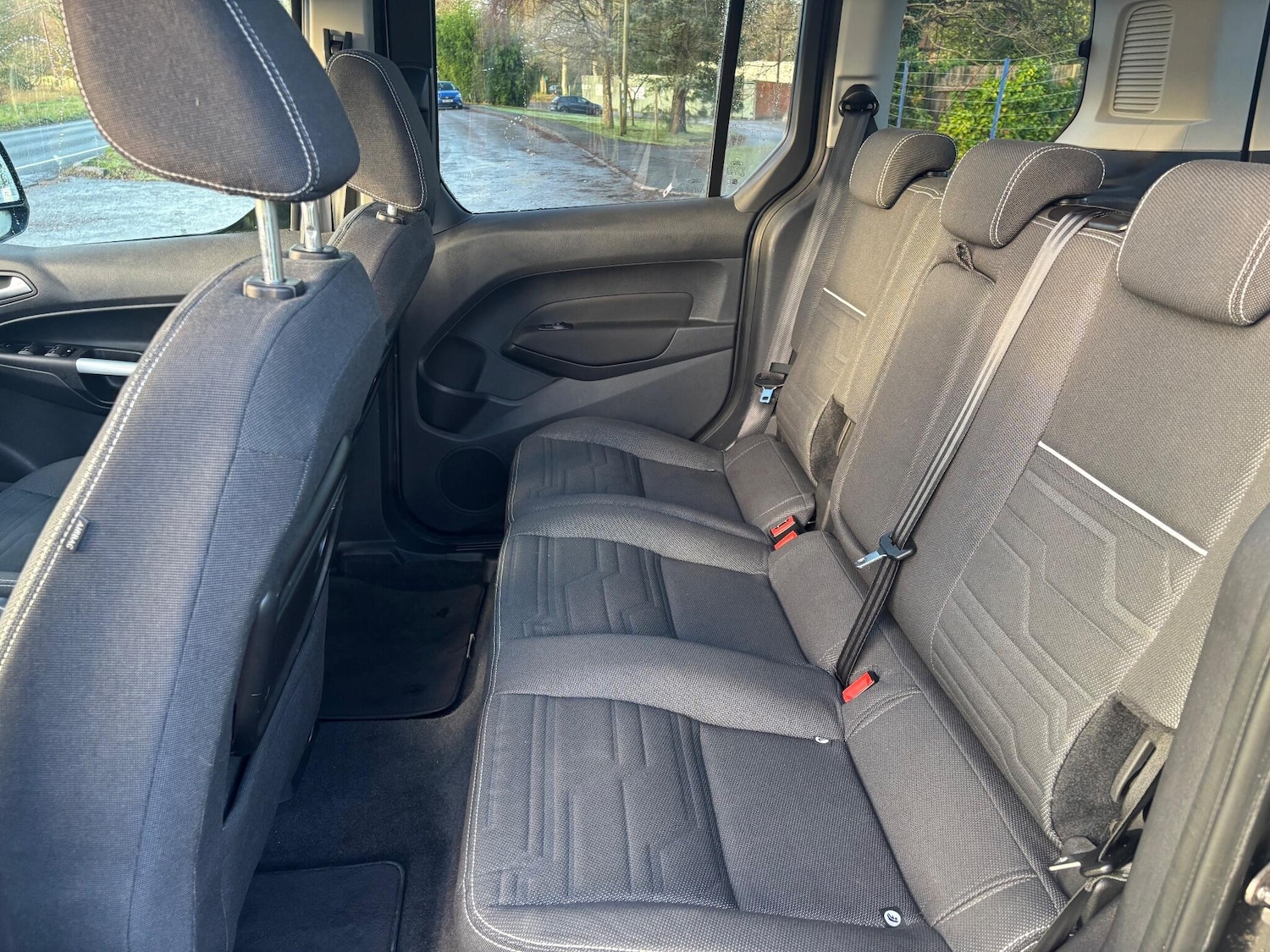 Used Ford Tourneo Connect 2015 for sale - 77226163: Photo 18