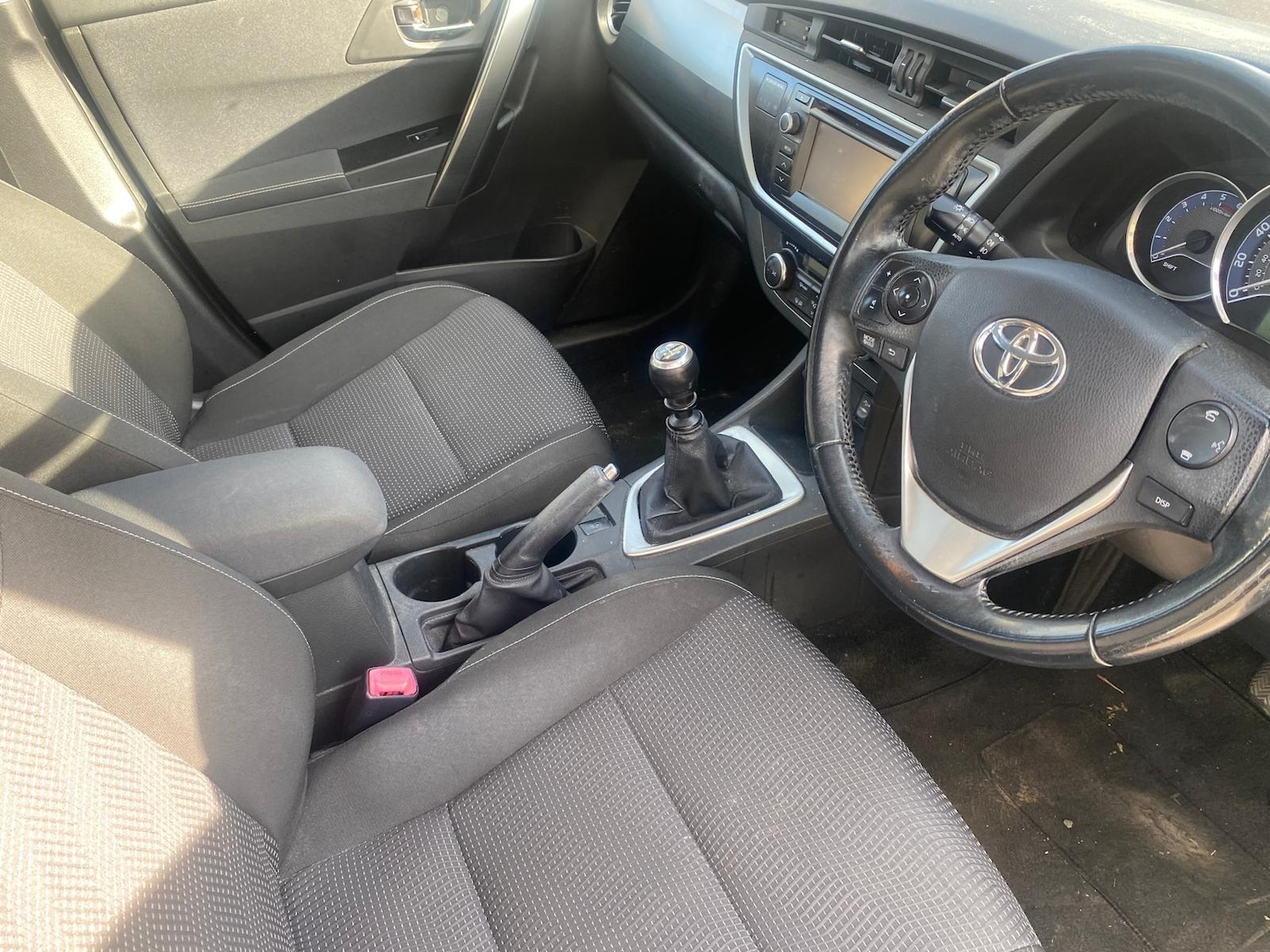 Used Toyota Auris 2014 for sale - 77692059: Photo 10