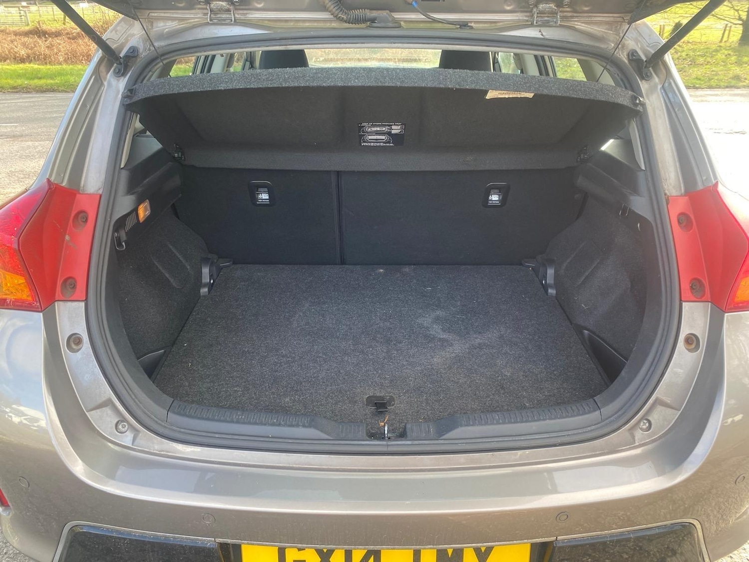 Used Toyota Auris 2014 for sale - 77692059: Photo 9