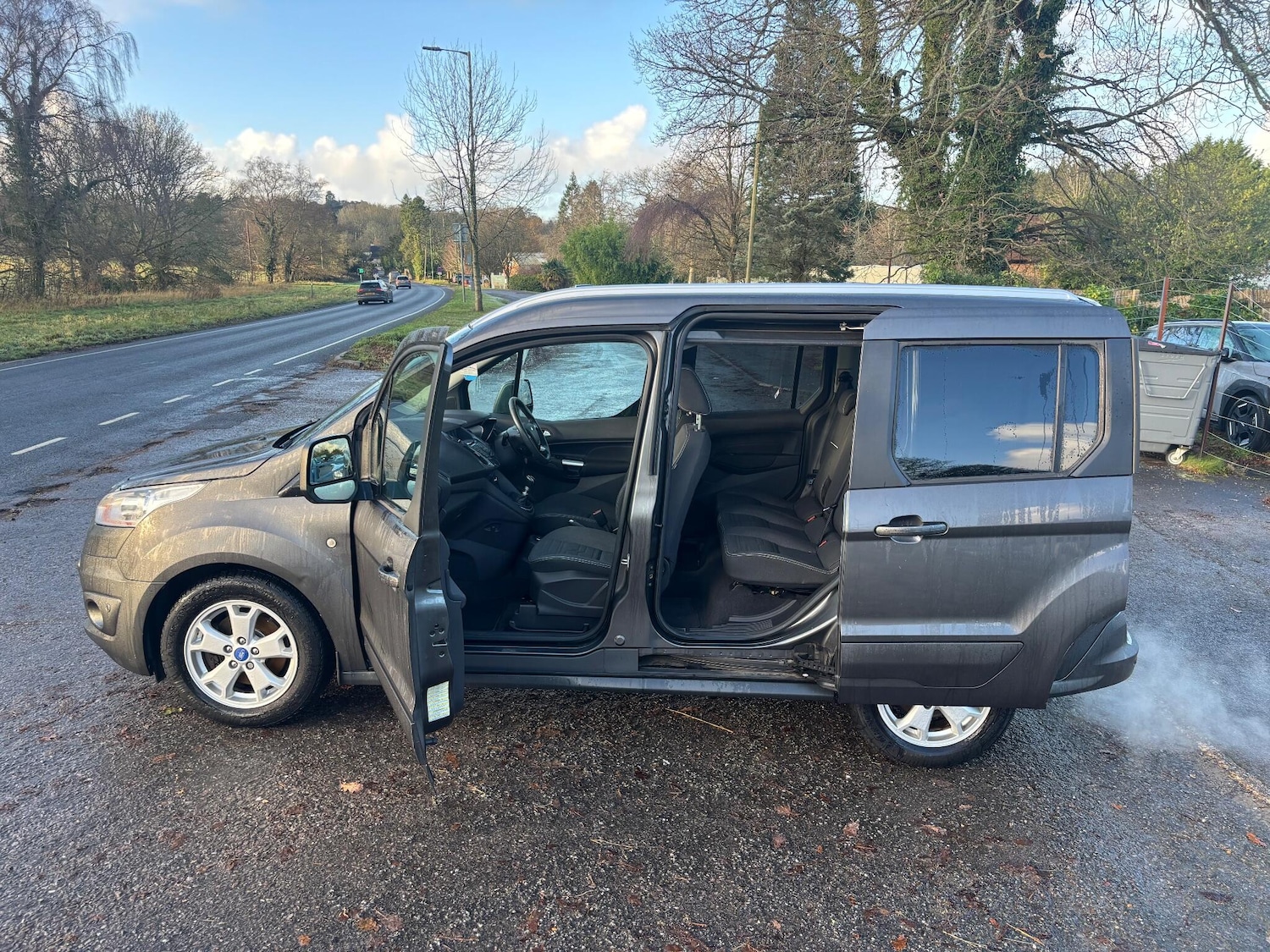 Used Ford Tourneo Connect 2015 for sale - 77011997: Photo 7