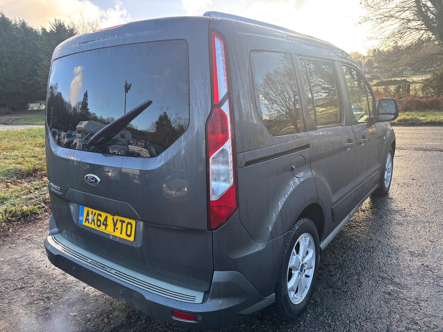 Used Ford Tourneo Connect 2015 for sale - 77011997: Photo 9