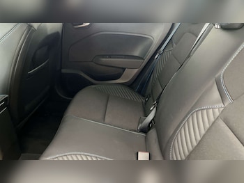 Used Renault Clio 2025 for sale - 79575952: Photo