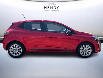 Used Renault Clio 2024 for sale - 79200165: Photo