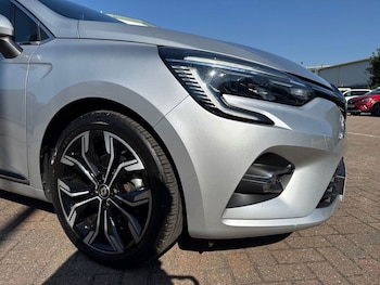 Used Renault Clio 2021 for sale - 79199844: Photo