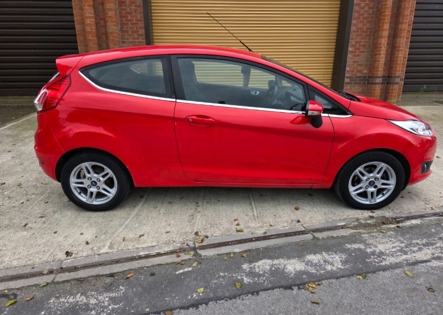 Used Ford Fiesta 2013 for sale - 76877469: Photo 9
