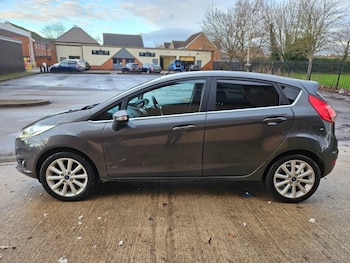 Used Ford Fiesta 2016 for sale - 77181436: Photo