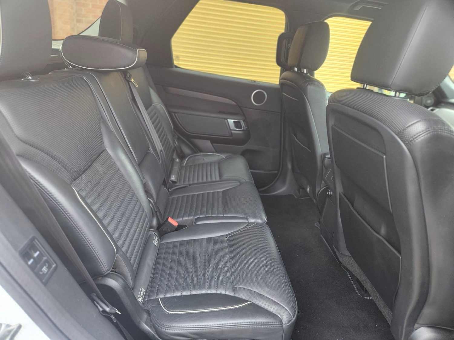 Used Land Rover Discovery 2018 for sale - 77708566: Photo 15