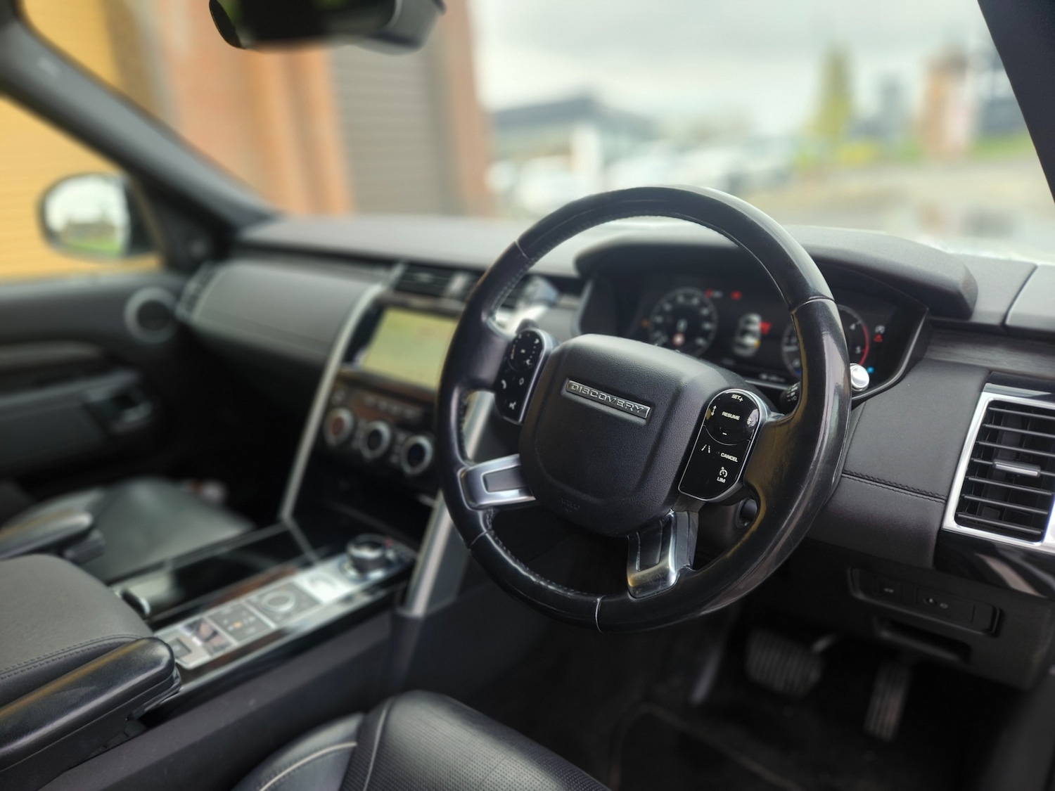 Used Land Rover Discovery 2018 for sale - 77708566: Photo 16