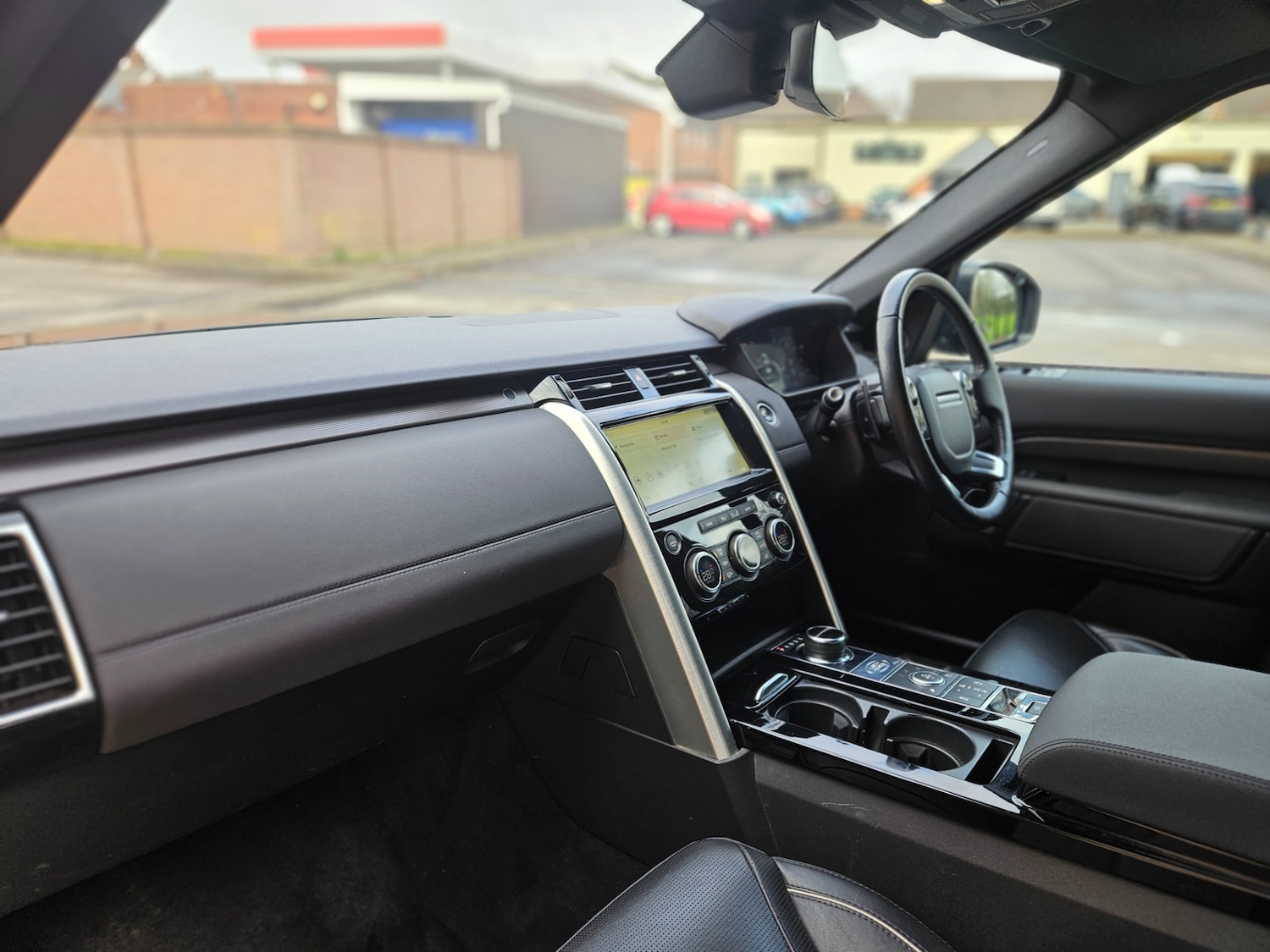 Used Land Rover Discovery 2018 for sale - 77708268: Photo 18