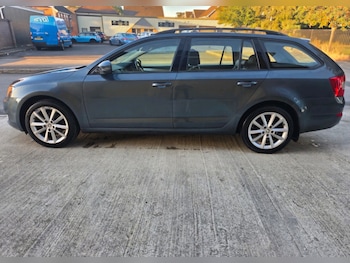 Used Skoda Octavia 2014 for sale - 77052380: Photo